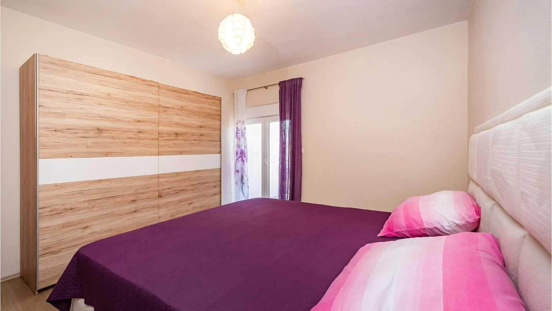 Cozy Home In Gorica With Outdoor Swimming Pool 0*, Gorica (Zadar)